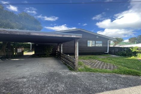 Photo of property in 7 Vera Road, Te Atatu South, Auckland, 0610