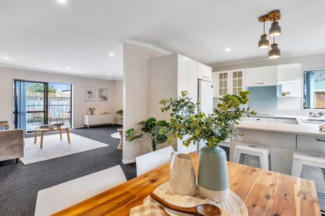 Photo of property in 1 Loader Place, Tawhero, Whanganui, 4501