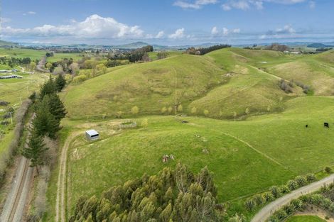 Photo of property in 91 Tiffen Lane, Waipawa, 4210
