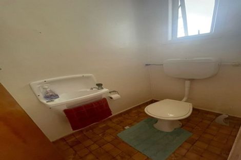 Photo of property in 10 Fraser Road, Papatoetoe, Auckland, 2025