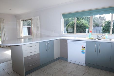 Photo of property in 9 Cabernet Close, Paraparaumu, 5032