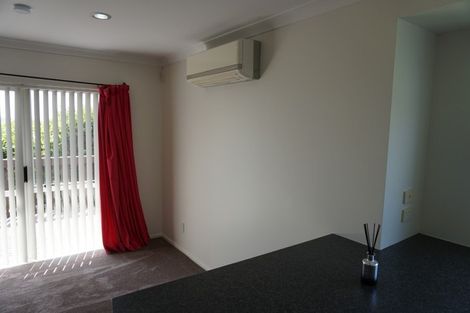 Photo of property in 4 Comber Place, Johnsonville, Wellington, 6037