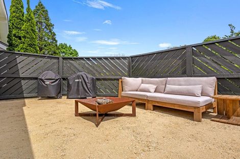 Photo of property in 2 Kathleen Street, Parkvale, Hastings, 4122