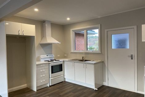 Photo of property in 6 Mangaroa Hill Road, Clouston Park, Upper Hutt, 5018