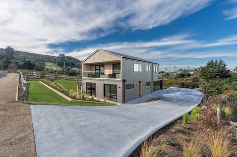 Photo of property in 22 Macleod Avenue, Halfway Bush, Dunedin, 9010