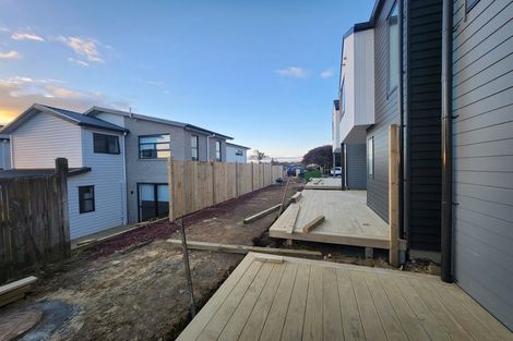 Photo of property in 15 Matterhorn Crescent, Northpark, Auckland, 2013