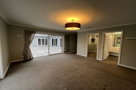 Photo of property in 171 Boord Crescent, Kumeu, 0891