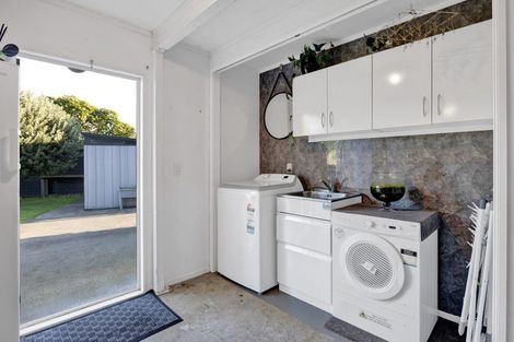 Photo of property in 283 Glover Road, Hawera, 4610