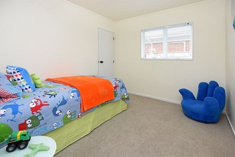 Photo of property in 2/23a Hill Road, Manurewa, Auckland, 2102