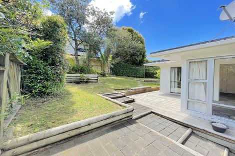 Photo of property in 31 Salamanca Road, Sunnynook, Auckland, 0620