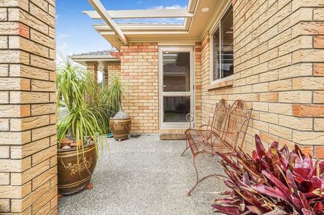 Photo of property in 24 Sovereign Isle Lane, Rototuna, Hamilton, 3210