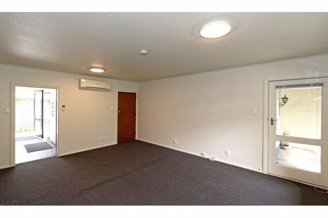 Photo of property in 73 Fairfield Avenue, Addington, Christchurch, 8024