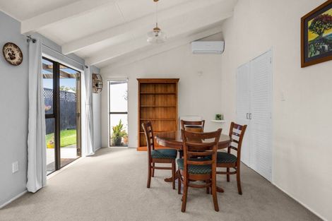 Photo of property in 75a Avondale Road, Taradale, Napier, 4112