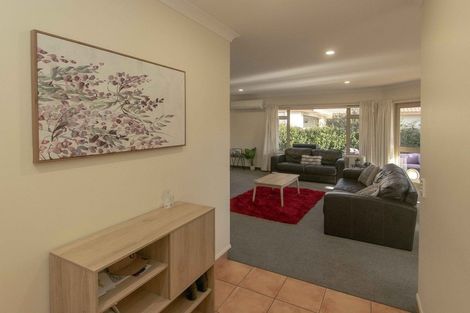 Photo of property in 52 Neeve Road, Taradale, Napier, 4112