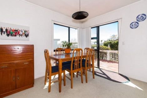 Photo of property in 22 Strid Road, Te Atatu South, Auckland, 0610