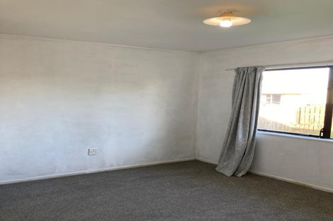 Photo of property in 1/44 Shifnal Drive, Randwick Park, Auckland, 2105