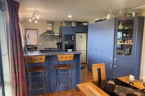 Photo of property in 81 Parnell Heights, Kelvin Grove, Palmerston North, 4414