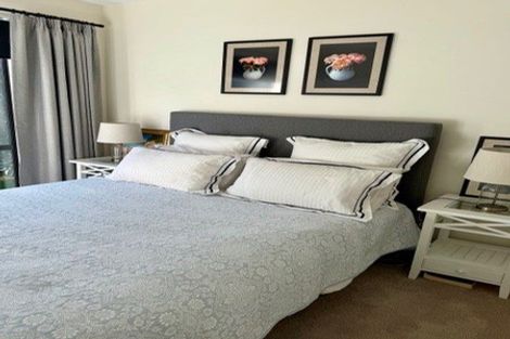Photo of property in 1 Hovingham Court, Jacks Point, Queenstown, 9371