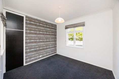Photo of property in 18 East Street, Terrace End, Palmerston North, 4410