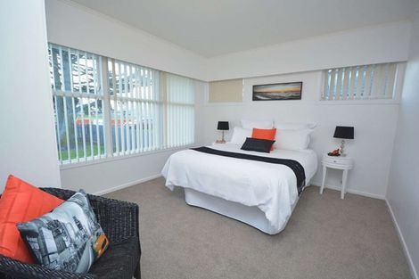Photo of property in 15 Gee Place, Mangere East, Auckland, 2022