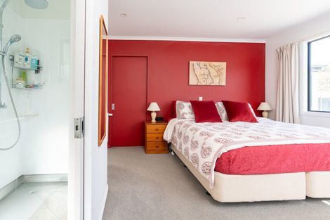 Photo of property in 173a Severn Street, Island Bay, Wellington, 6023