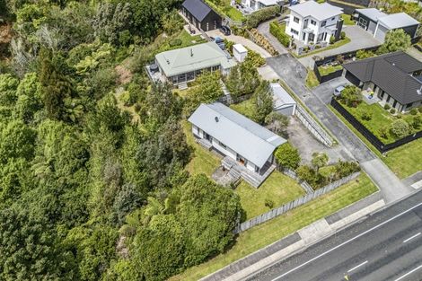 Photo of property in 1185 South Road, Oakura, 4314