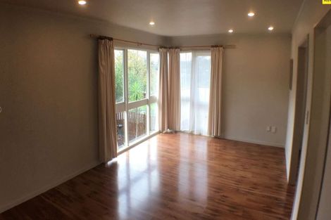 Photo of property in 115 Oaktree Avenue, Browns Bay, Auckland, 0630
