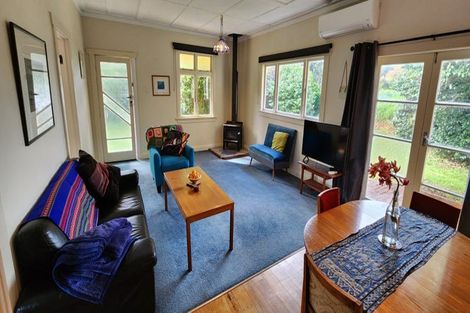 Photo of property in 66 Oxford Road, Okato, 4335