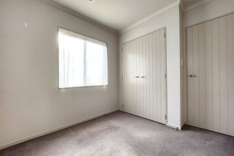 Photo of property in 16u6 Black Rock Road, Newlands, Wellington, 6037