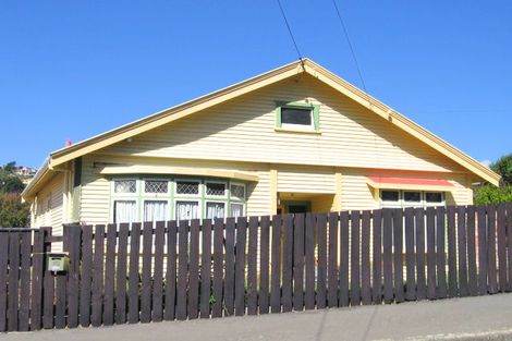 Photo of property in 69 Eden Street, Island Bay, Wellington, 6023