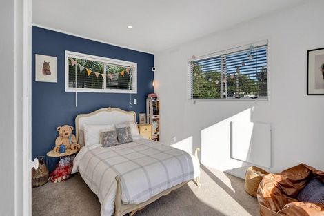 Photo of property in 17 Linda Street, Oakura, 4314