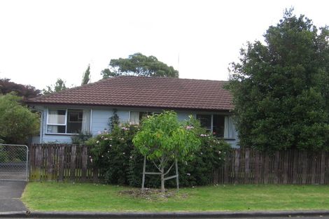 Photo of property in 14 Penfold Place, Henderson, Auckland, 0610