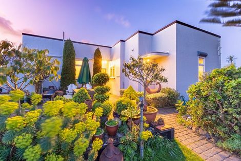 Photo of property in 48 Manly Street, Paraparaumu Beach, Paraparaumu, 5032