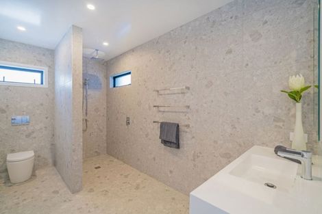 Photo of property in 14 Lady Jocelyn Place, Whitianga, 3510