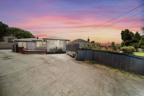 Photo of property in 9 Malcolm Place, Mangere East, Auckland, 2024