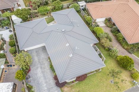 Photo of property in 22 Cranbrook Grove, Waikanae, 5036