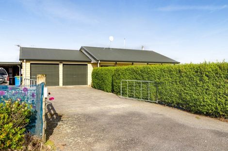 Photo of property in 902 Ararata Road, Ararata, Hawera, 4674