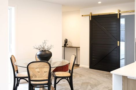 Photo of property in 6 Samuel Place, Terrace End, Palmerston North, 4410