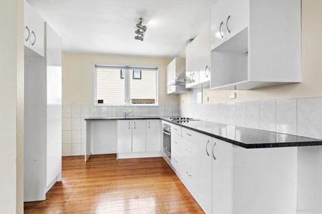 Photo of property in 4 Ranui Avenue, Ranui, Auckland, 0612