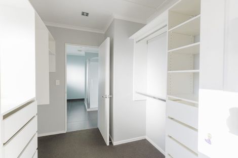 Photo of property in 11 Yarnbrook Grove, Churton Park, Wellington, 6037