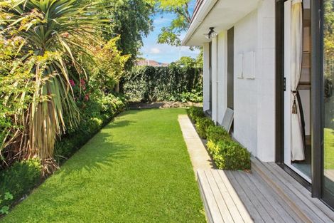 Photo of property in 117 Prestons Road, Redwood, Christchurch, 8051