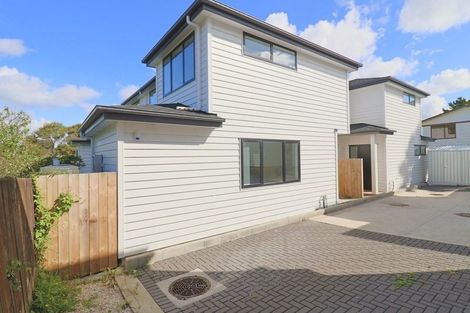 Photo of property in 127a Oreil Avenue, West Harbour, Auckland, 0618