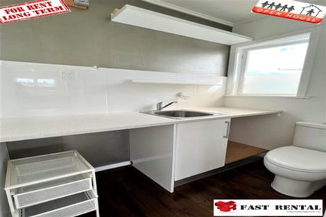 Photo of property in 2/46 Tree View Avenue, Glenfield, Auckland, 0629