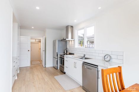 Photo of property in 5 Hodgins Grove, Naenae, Lower Hutt, 5011