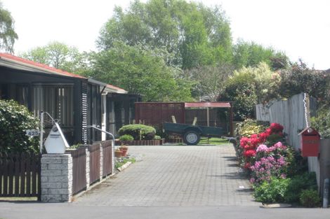 Photo of property in 2/425 Greers Road, Bishopdale, Christchurch, 8053