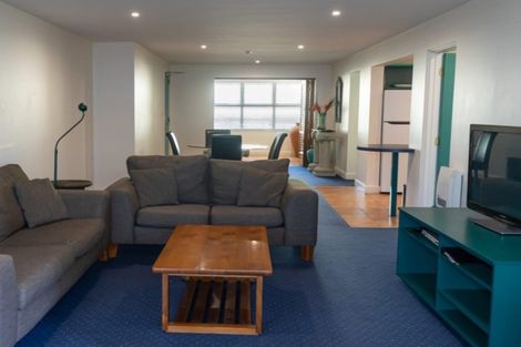 Photo of property in 6 Adams Avenue, Mount Maunganui, 3116