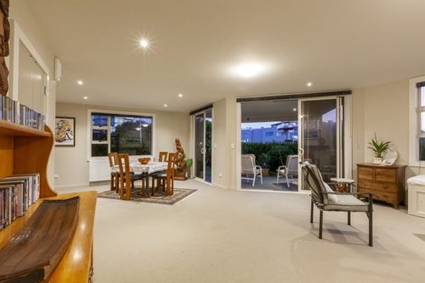 Photo of property in 3 Golf Road, Paraparaumu Beach, Paraparaumu, 5032