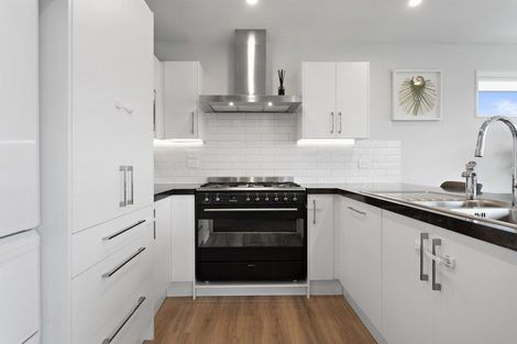 Photo of property in 55 Vivian Street, Burwood, Christchurch, 8083