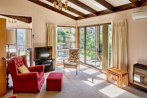 Photo of property in 3 Picketboat Lane, Whitby, Porirua, 5024