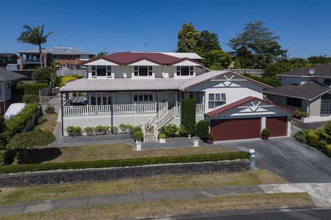 Photo of property in 16 Tironui Terrace, Western Heights, Hamilton, 3200